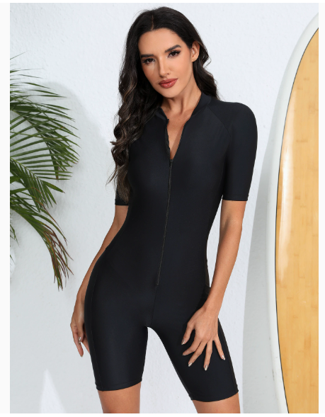AquaFlex Damen Einteiliger Shorty Neoprenanzug | Wärme und UV-Schutz für Surfen - Schnorcheln - Kajakfahren und Schwimmen